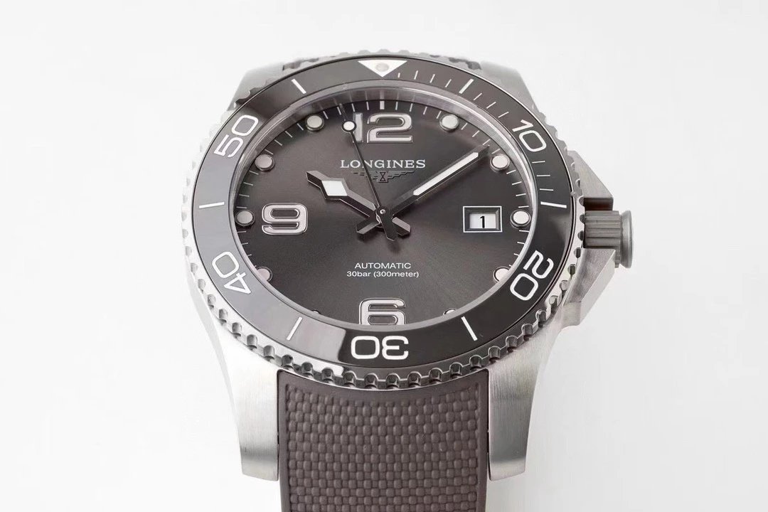ZF Longines Conquest Underwater Master L3.781.4.56.9, a 41mm men's diving watch equipped with the L888.2 movement.