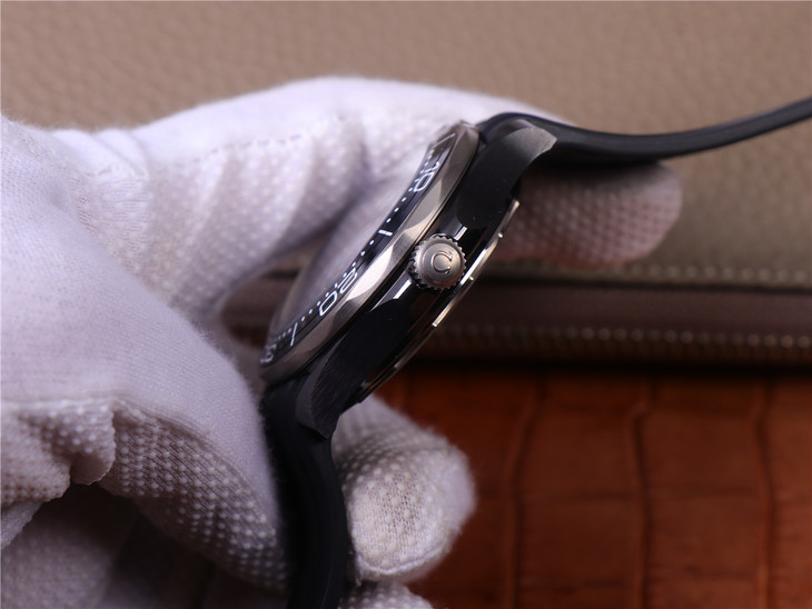 VS new product Omega Seamaster 300M 210.92.44.20.01.001